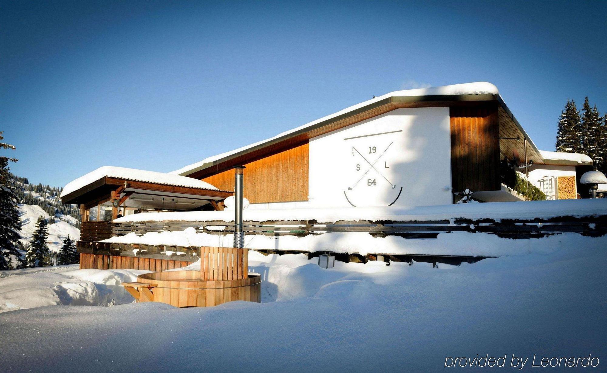 Saanewald Lodge Saanenmoser Bagian luar foto